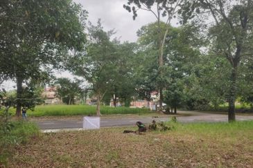 [FREEHOLD& 11,762sf] Bungalow Lot, Bukit Jelutong Seksyen U8 Shah Alam