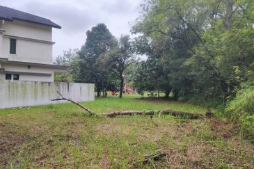 [FREEHOLD& 11,762sf] Bungalow Lot, Bukit Jelutong Seksyen U8 Shah Alam