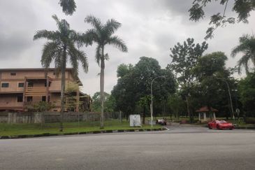 [FREEHOLD& 11,762sf] Bungalow Lot, Bukit Jelutong Seksyen U8 Shah Alam