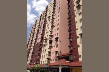 Flat Desa Mentari Blok 5