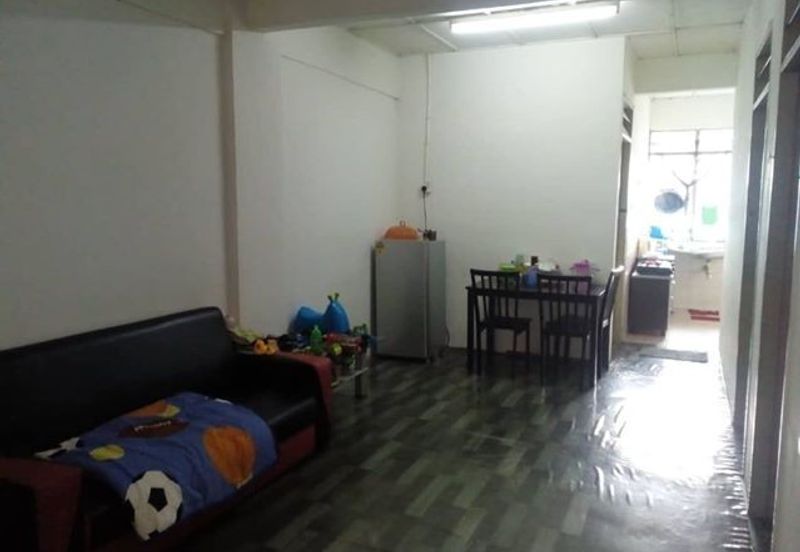 Flat Desa Mentari Blok 5