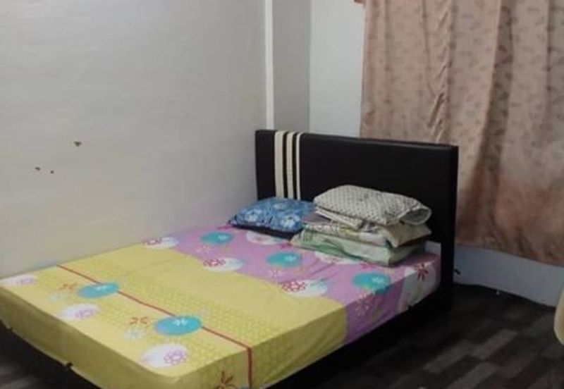 Flat Desa Mentari Blok 5