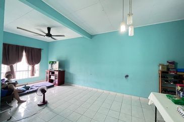 Pangsapuri Seroja Bukit Jelutong