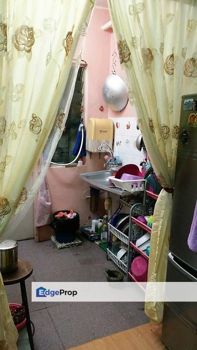 [LEVEL 1 + MRT] Pangsapuri Sri Indah Apartment Seri Kembangan, Selangor, Seri Kembangan