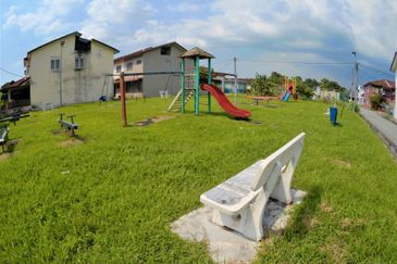 Taman Dato Hormat, Telok Panglima Garang