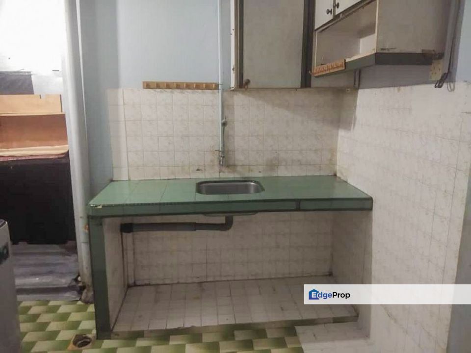 [LEVEL 2] Flat PKNS Seksyen 19 Shah Alam Facing De Palma Hotel n 18 20, Selangor, Shah Alam