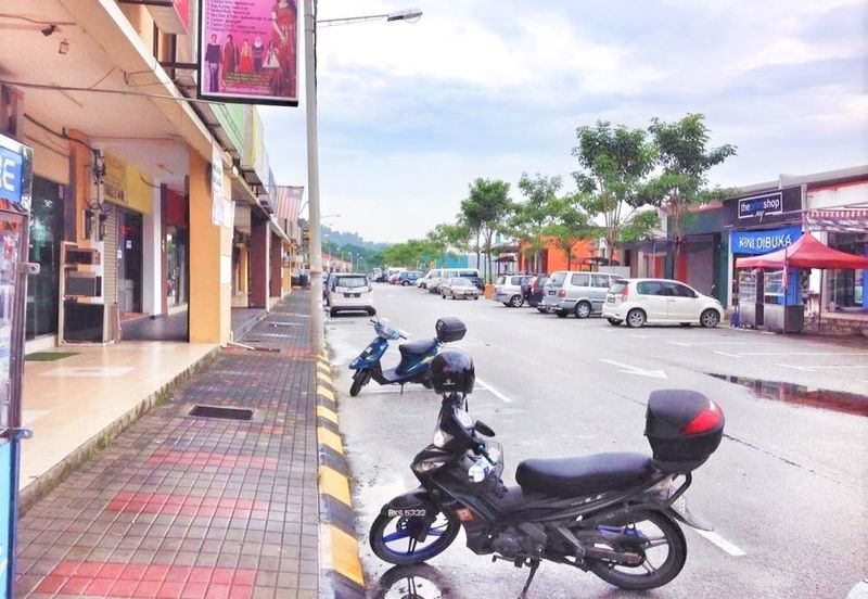 Taman Saujana Utama 3