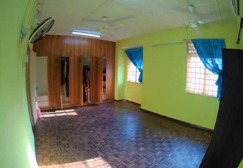 Taman Saujana Puchong