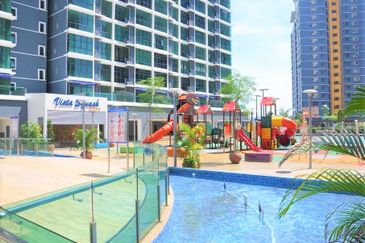 Vista Alam Serviced Apartment