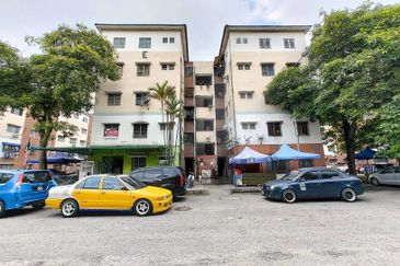 Bukit Tinggi 2 Apartment