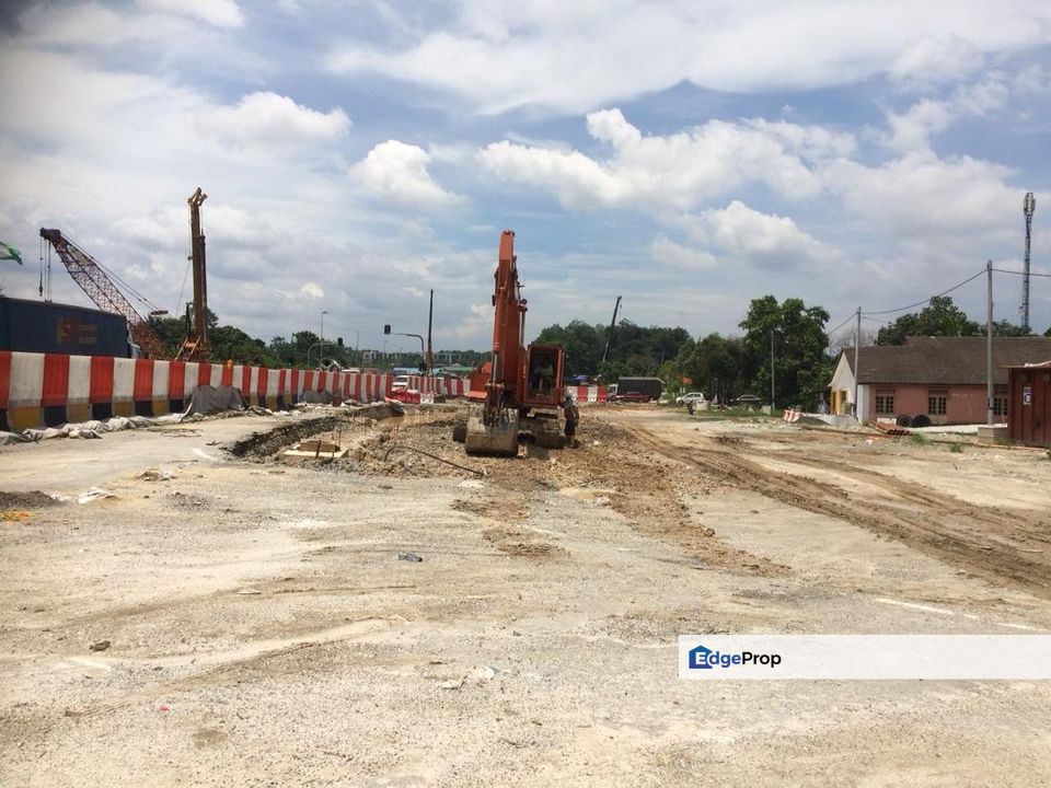 Tanah Kampung Melayu Subang menghadap DASH Mainroad, Sungai Buloh, Selangor, Subang
