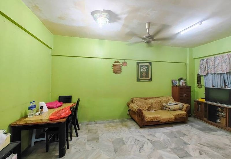 Pangsapuri Sri Pelangi