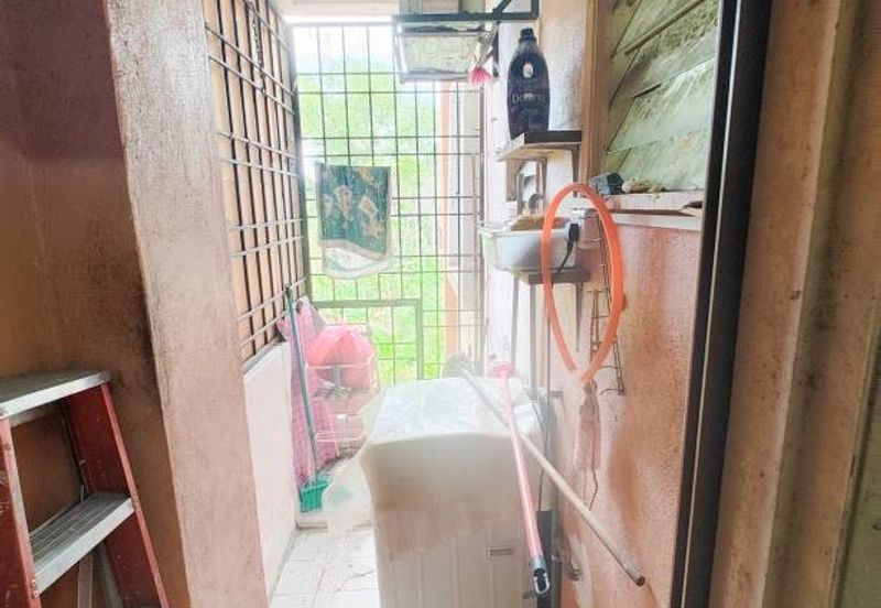 Pangsapuri Sri Pelangi