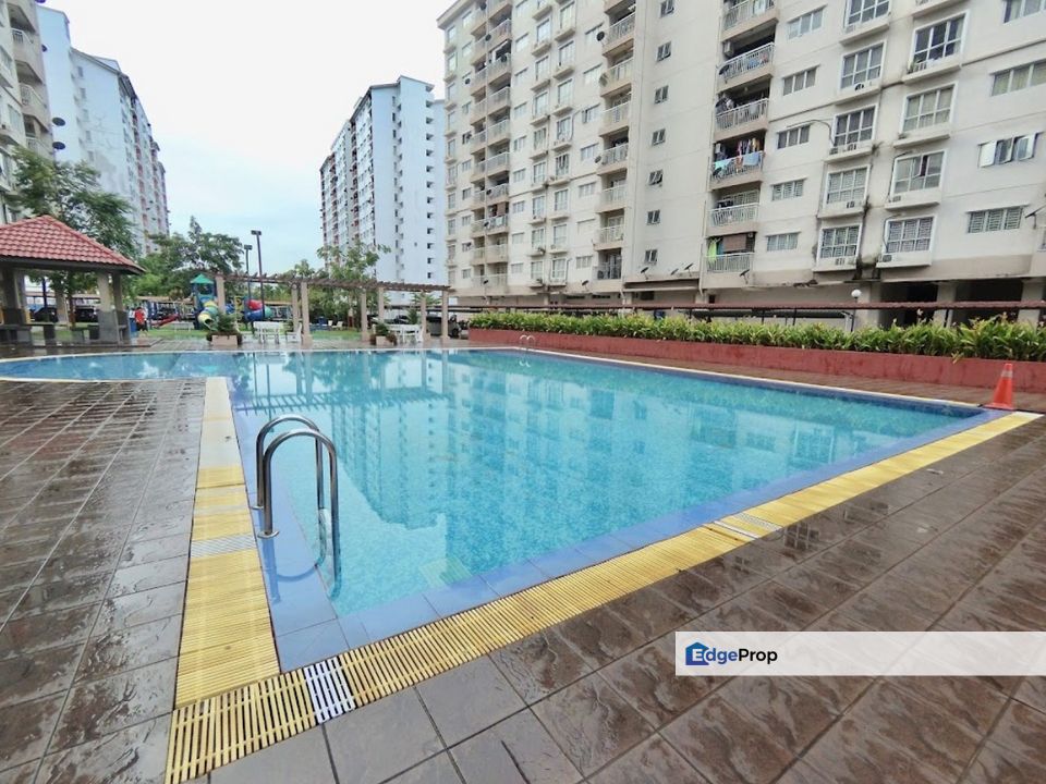 Apartment Cahaya Permai, Bandar Putra Permai,Seri Kembangan nr MRT, Selangor, Seri Kembangan