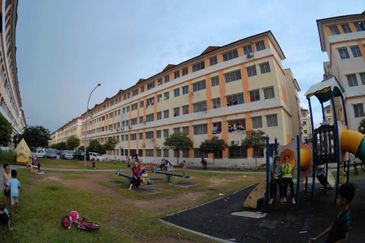 Rumah Pangsa Impian, Bandar Saujana Putra