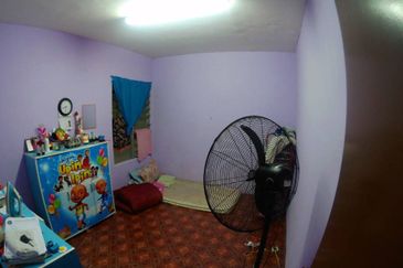 Rumah Pangsa Impian, Bandar Saujana Putra