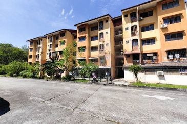Seksyen 8 Flat
