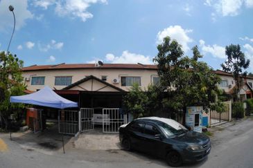 Taman Teluk Gedung Indah