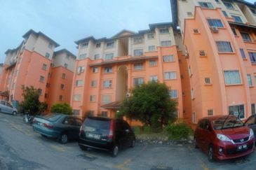 Astana Alam Apartment