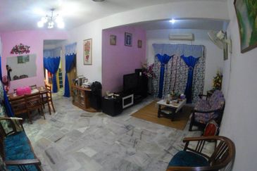 Astana Alam Apartment