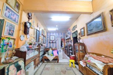 Pulau Indah ( Pulau Lumut )