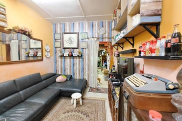 Pulau Indah ( Pulau Lumut )