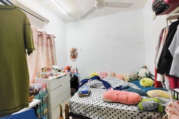 Pulau Indah ( Pulau Lumut )