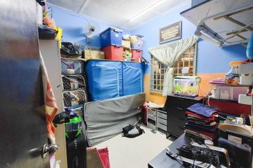 Pulau Indah ( Pulau Lumut )