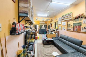 Pulau Indah ( Pulau Lumut )