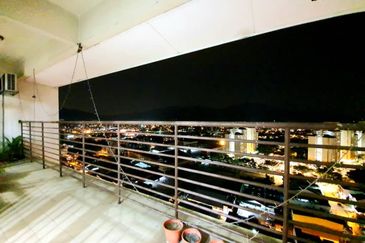 Casa Prima Condominium