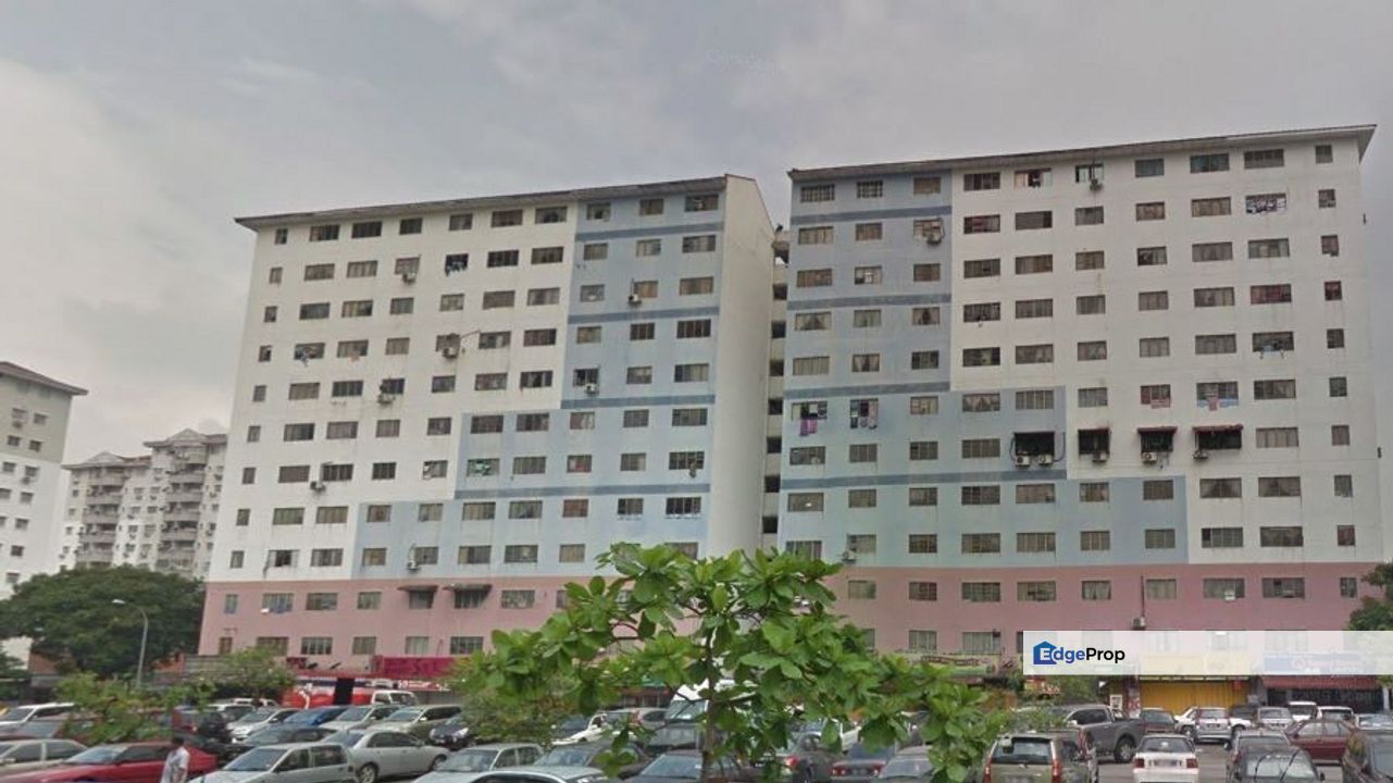 Apartment Angsana Subang Mewah Jaya USJ 1 LRT Taipan STRATA LIFT, Selangor, USJ