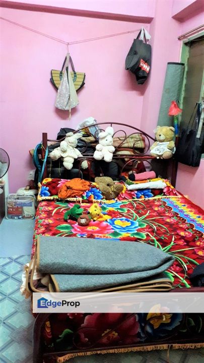 Apartment Angsana Subang Mewah Jaya USJ 1 LRT Taipan STRATA LIFT, Selangor, USJ