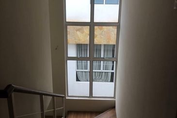 Seksyen 4, Shah Alam