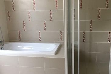 Seksyen 4, Shah Alam