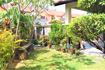 Bandar Tun Hussein Onn