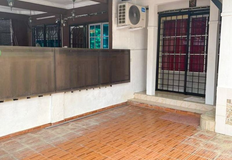 [RENOVATED & MURAH] Lorong Cakera Purnama, Puncak Alam Double Storey