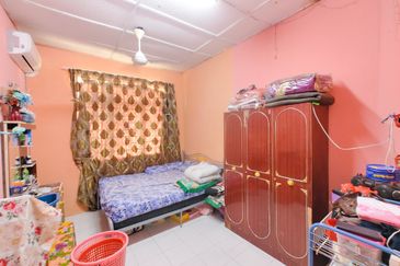 Taman Seroja, Bandar Baru Salak Tinggi