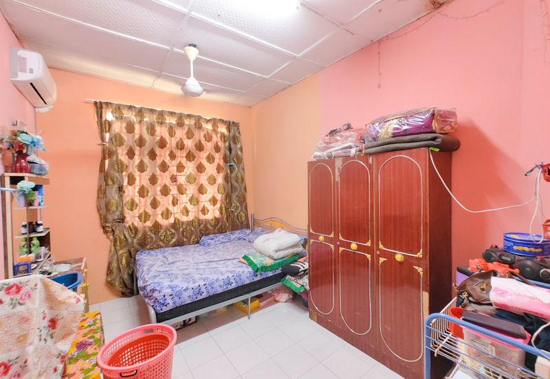 Taman Seroja, Bandar Baru Salak Tinggi