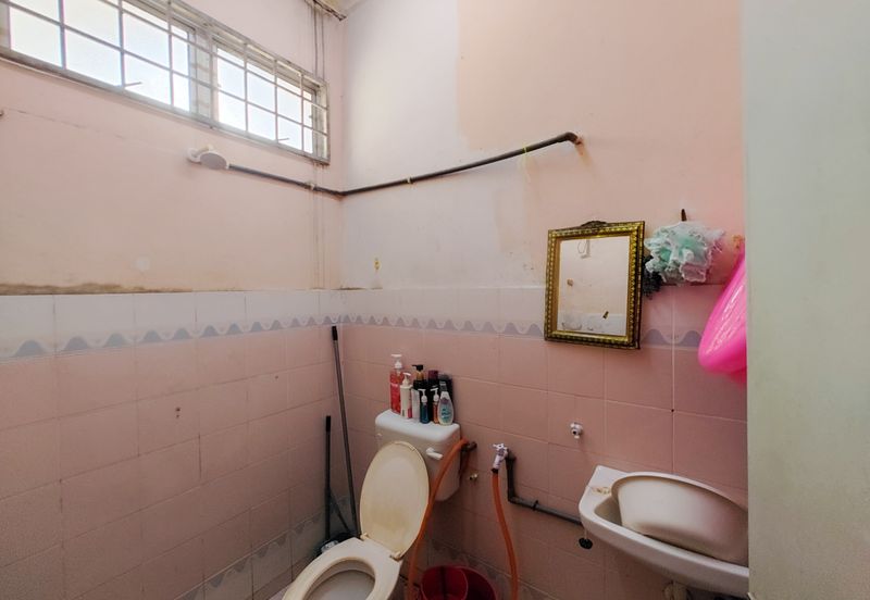 Taman Seroja, Bandar Baru Salak Tinggi