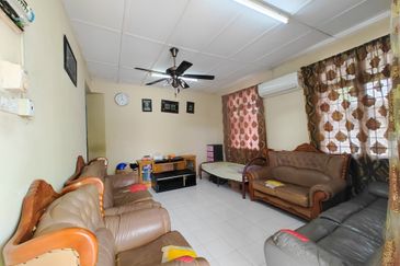 Taman Seroja, Bandar Baru Salak Tinggi