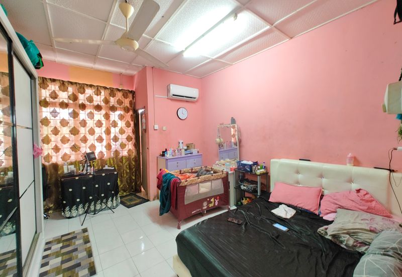 Taman Seroja, Bandar Baru Salak Tinggi