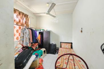 Taman Seroja, Bandar Baru Salak Tinggi