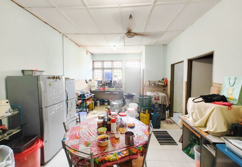 Taman Seroja, Bandar Baru Salak Tinggi