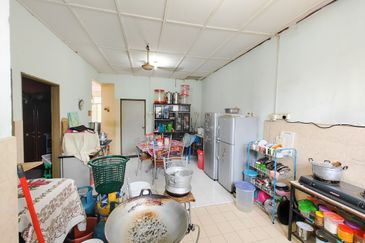 Taman Seroja, Bandar Baru Salak Tinggi