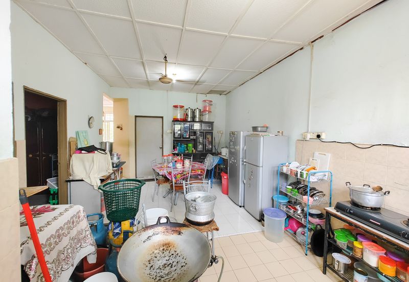 Taman Seroja, Bandar Baru Salak Tinggi