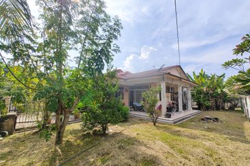 Taman Seroja, Bandar Baru Salak Tinggi