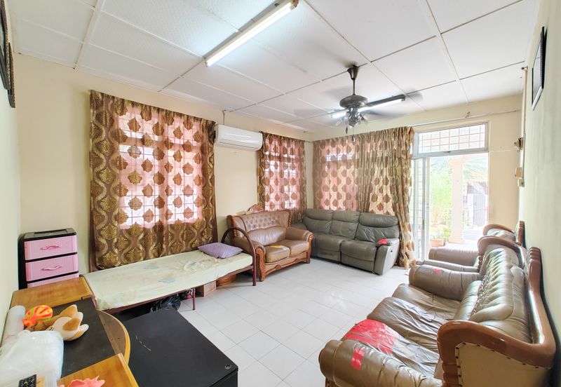 Taman Seroja, Bandar Baru Salak Tinggi