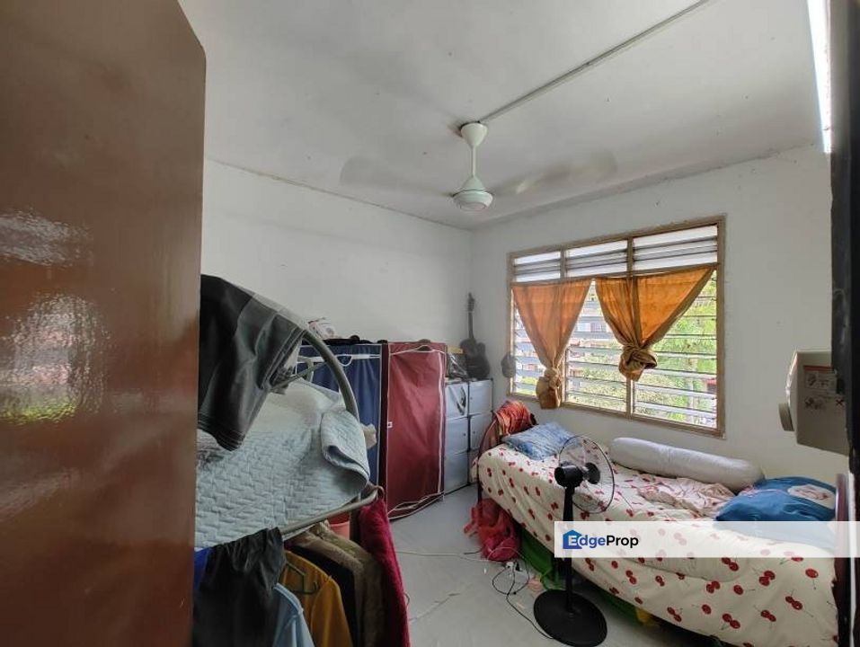 [NEAR LRT] Flat Proton, Taman Bunga Negara, Seksyen 27 Shah Alam Blk 7, Selangor, Shah Alam