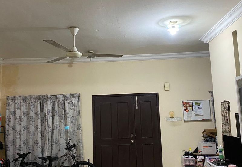 [FACING OPEN+MURAH] Double Storey Bukit Jelutong ,Seksyen U8 Shah Alam