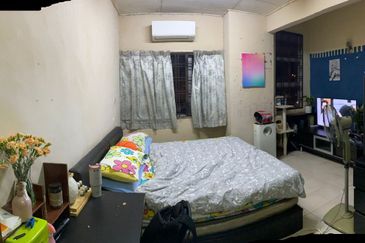 [FACING OPEN+MURAH] Double Storey Bukit Jelutong ,Seksyen U8 Shah Alam